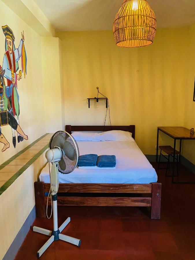 Hostal La Tortuga Booluda León Zewnętrze zdjęcie