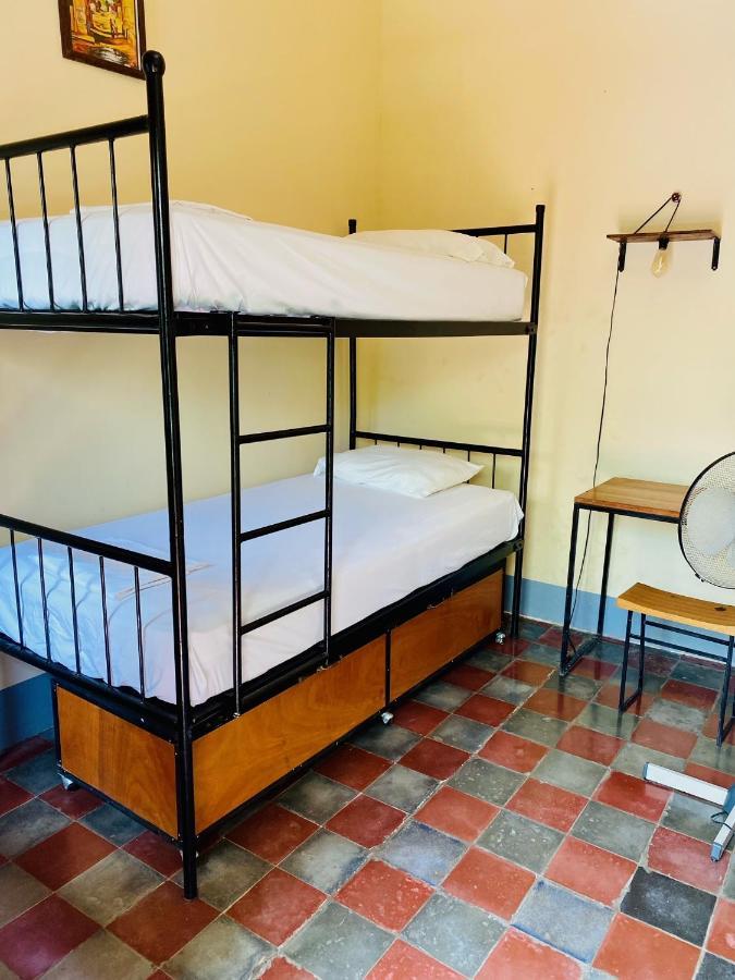 Hostal La Tortuga Booluda León Zewnętrze zdjęcie